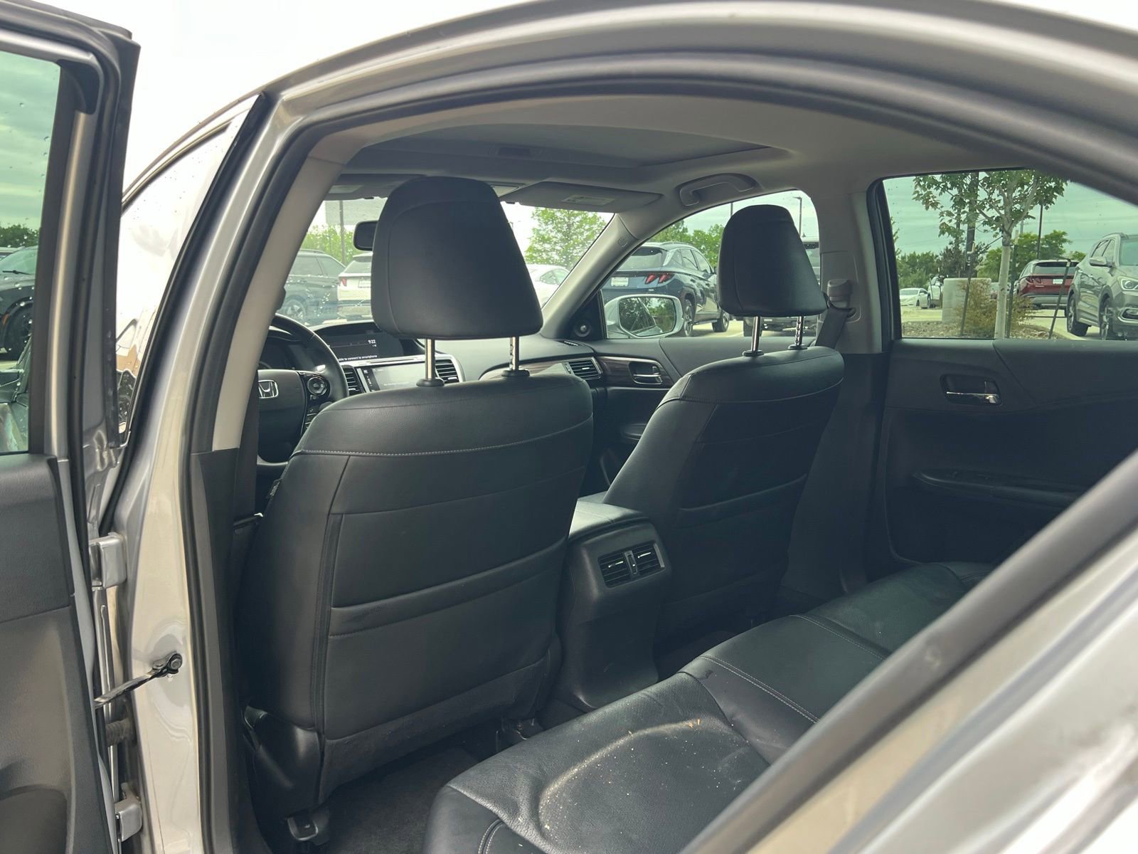 Used 2017 Honda Accord Touring image 16