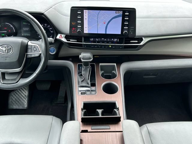 Used 2024 Toyota Sienna XLE w/ XLE Plus Package AWD/4WD image 57