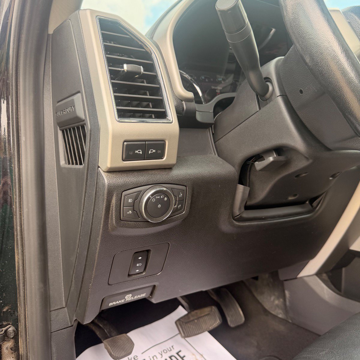 Used 2021 Ford F250 Lariat w/ Chrome Package AWD/4WD image 11
