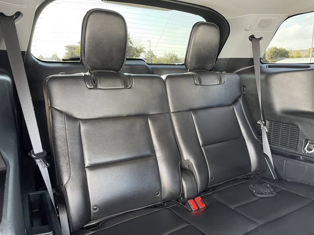 Used 2024 Ford Explorer Limited w/ Limited Technology Package RWD image 30