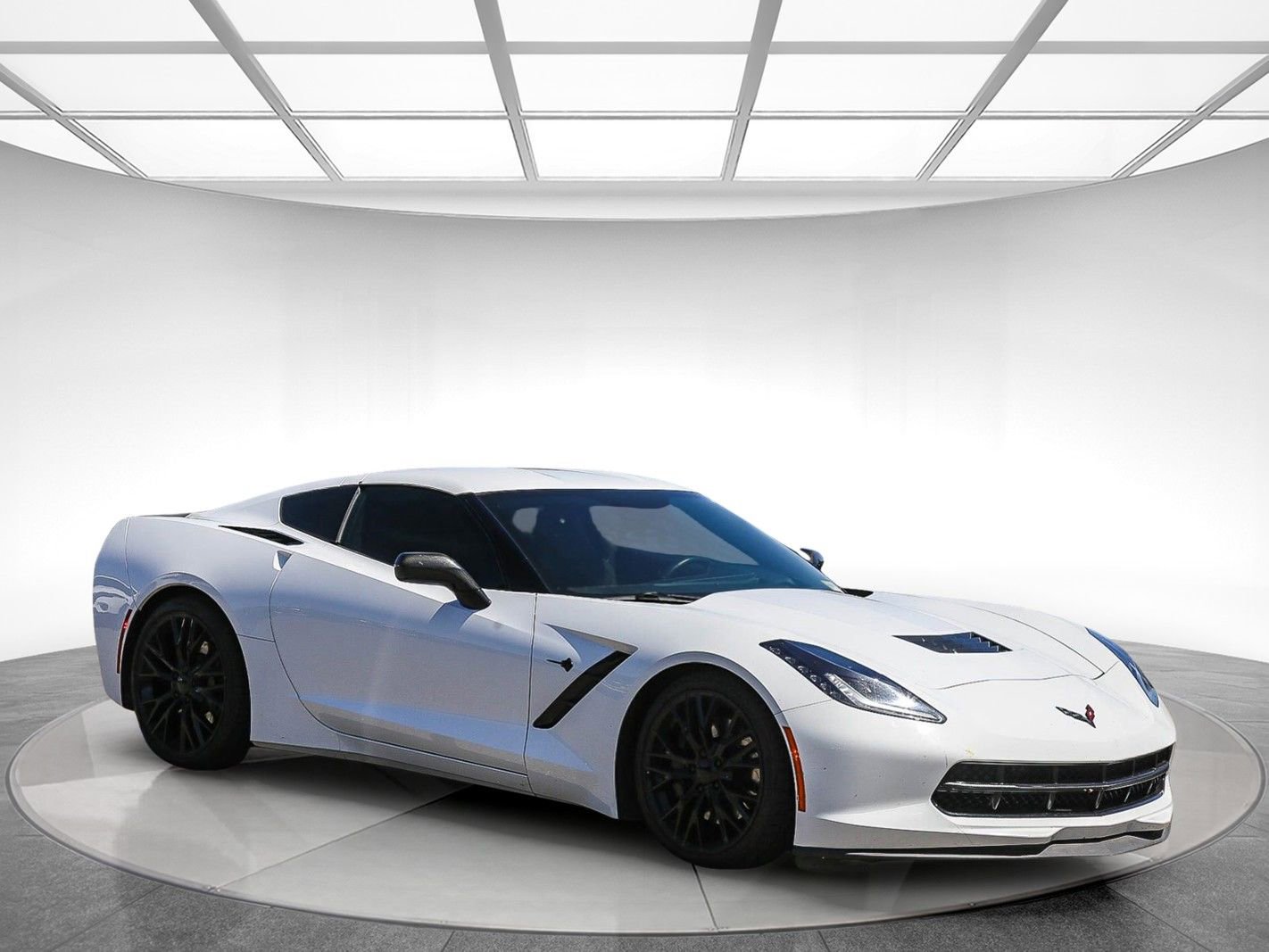 Used 2015 Chevrolet Corvette Stingray Coupe w/ 2LT Preferred Equipment Group image 4