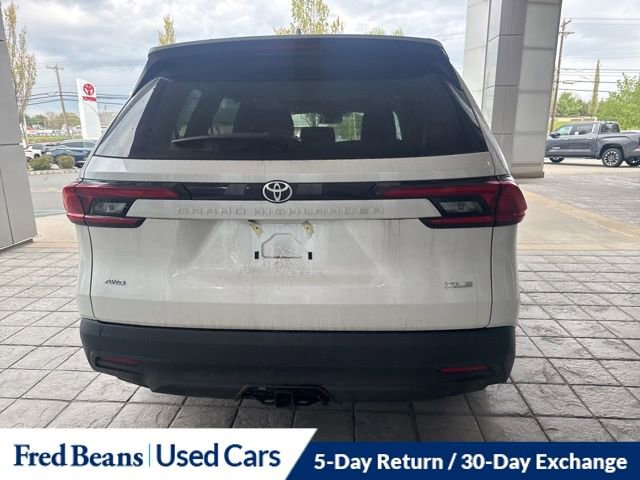 Used 2025 Toyota Grand Highlander AWD image 9