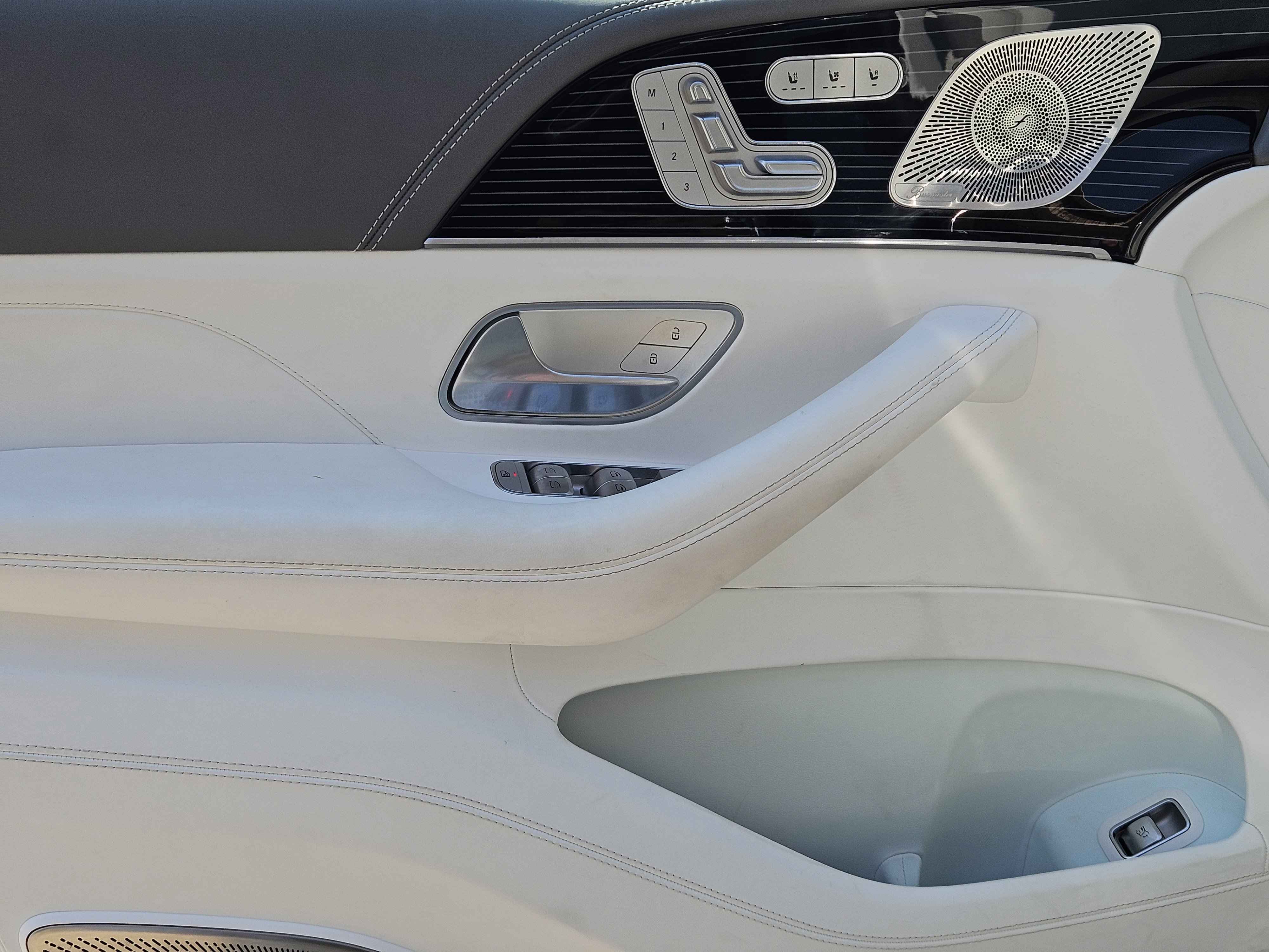 Certified 2022 Mercedes-Benz Maybach GLS 600 4MATIC image 25