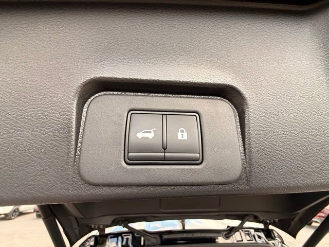 Certified 2023 Nissan Rogue SL w/ SL Premium Package image 20