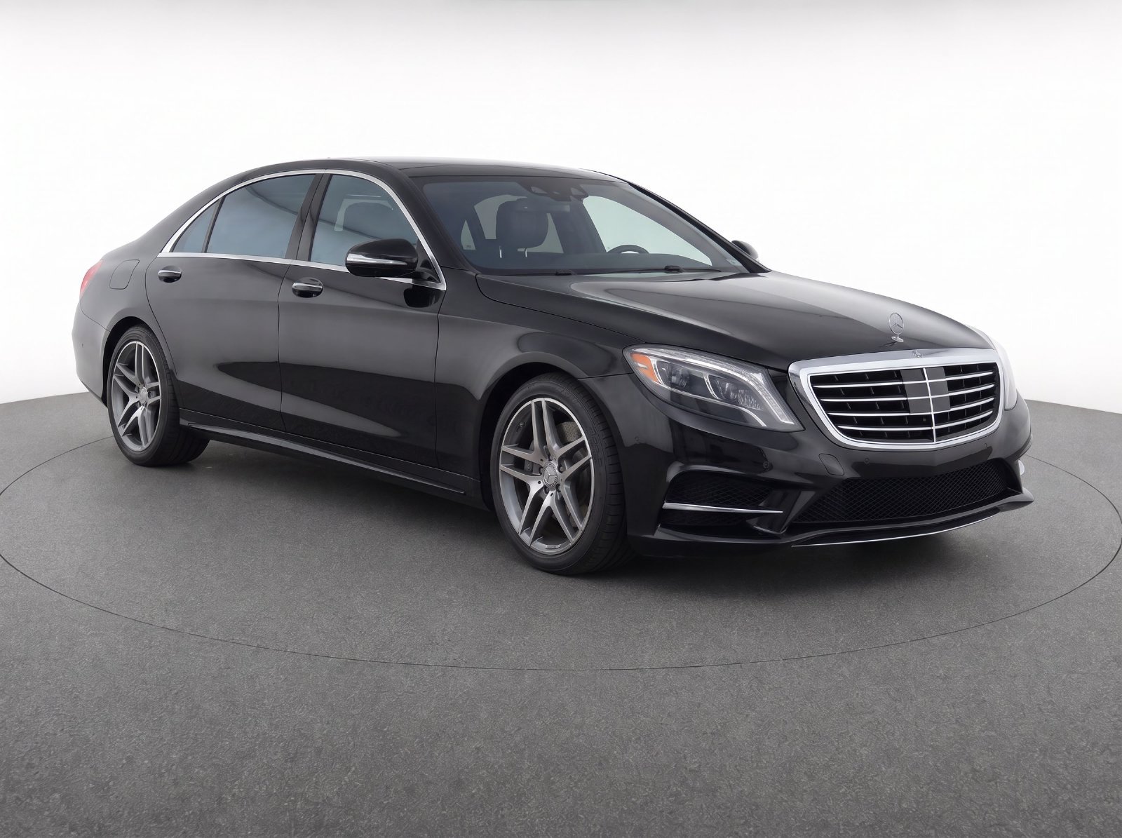 Used 2016 Mercedes-Benz S 550 4MATIC Sedan image 1