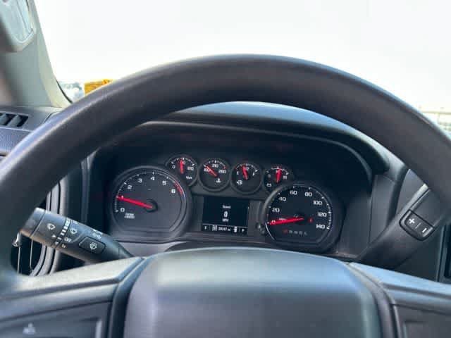 Used 2021 Chevrolet Silverado 2500 Custom w/ Custom Value Package AWD/4WD image 9