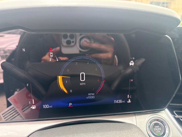 Used 2025 Chevrolet Trax LT FWD image 15