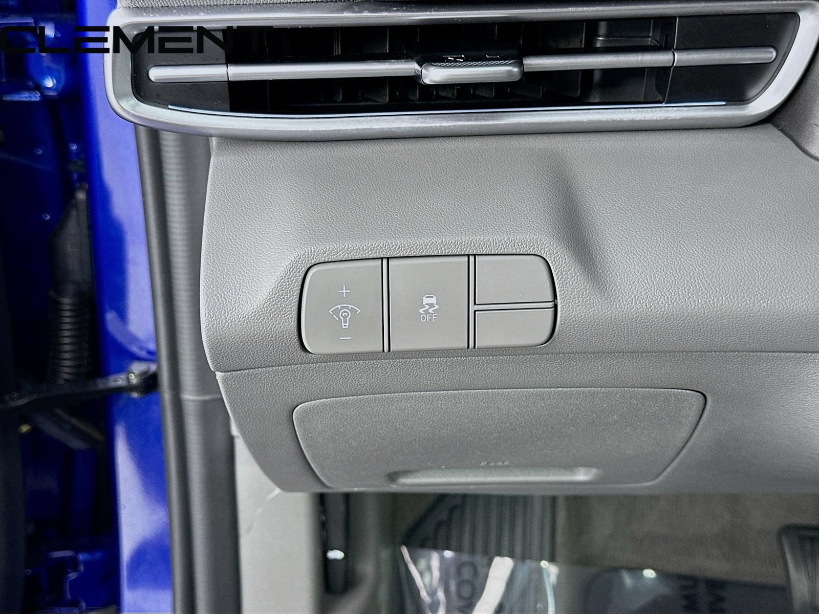 Certified 2024 Hyundai Elantra SEL FWD image 13