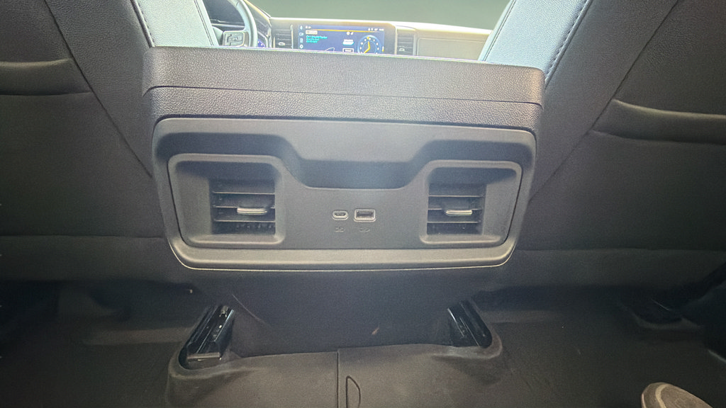 Used 2025 Chevrolet Silverado 1500 RST AWD/4WD image 15