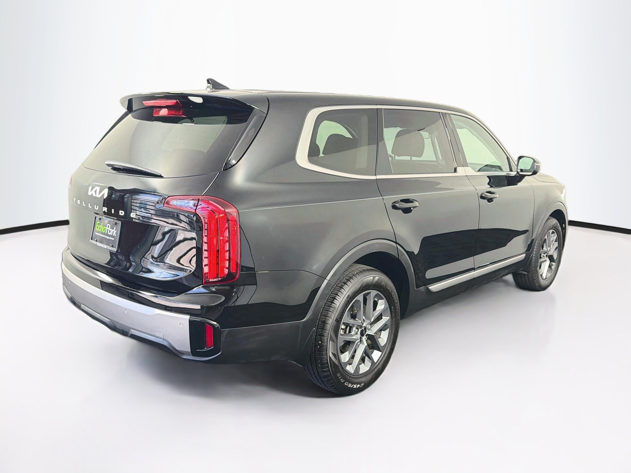 Used 2025 Kia Telluride LX FWD image 9