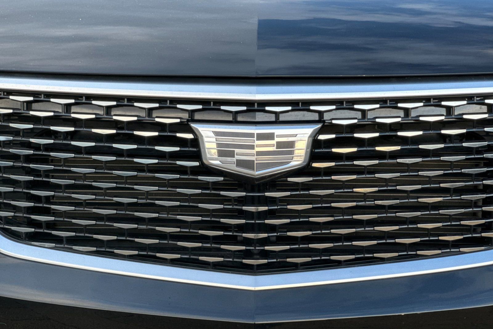 Used 2025 Cadillac XT6 Luxury image 42