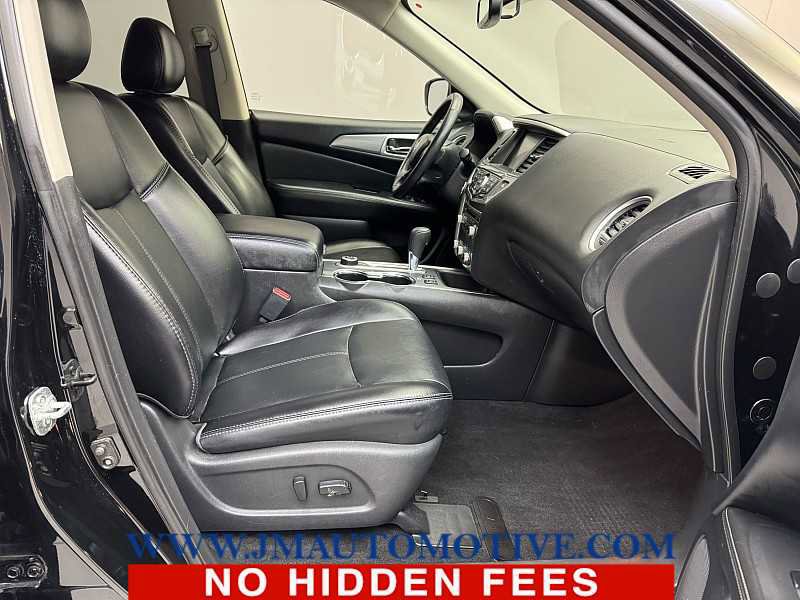 Used 2019 Nissan Pathfinder SL image 21