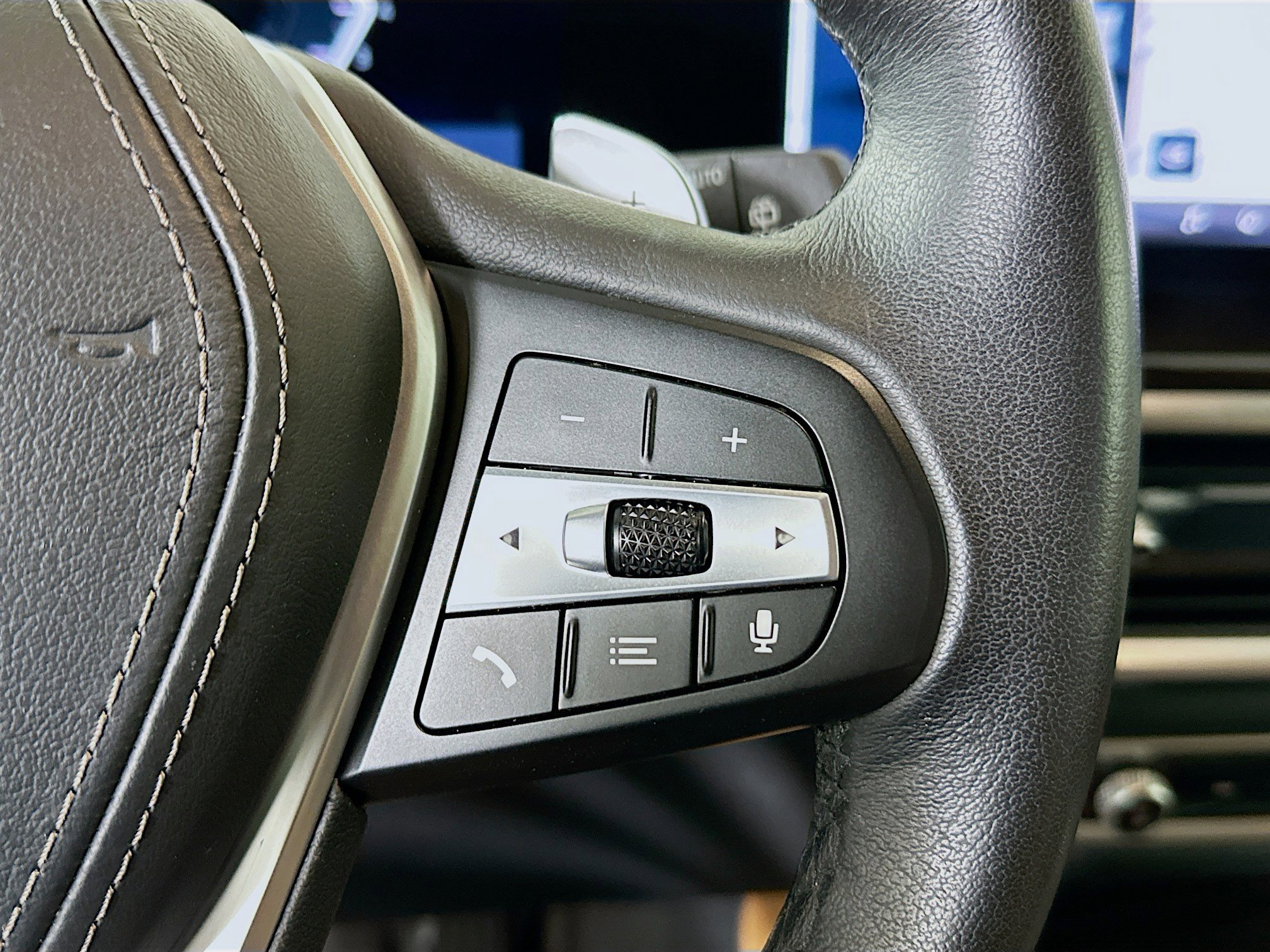 Used 2026 BMW X5 xDrive40i image 17