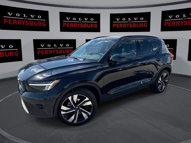 Used 2023 Volvo XC40 B5 Plus w/ Driver Assist Package