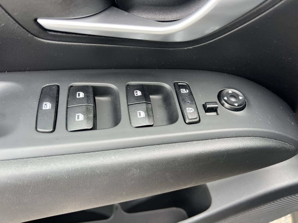 Used 2024 Hyundai Santa Cruz SE AWD/4WD image 16