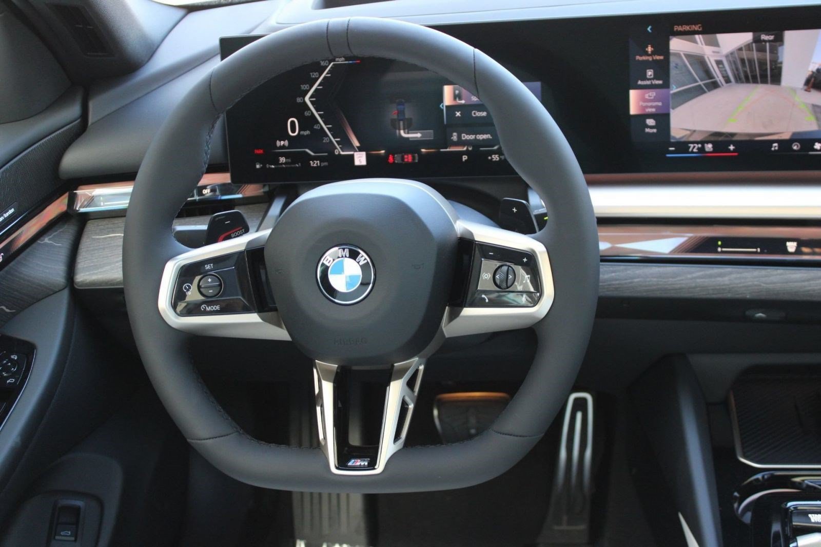 Used 2026 BMW 530i w/ M Sport Package RWD image 11