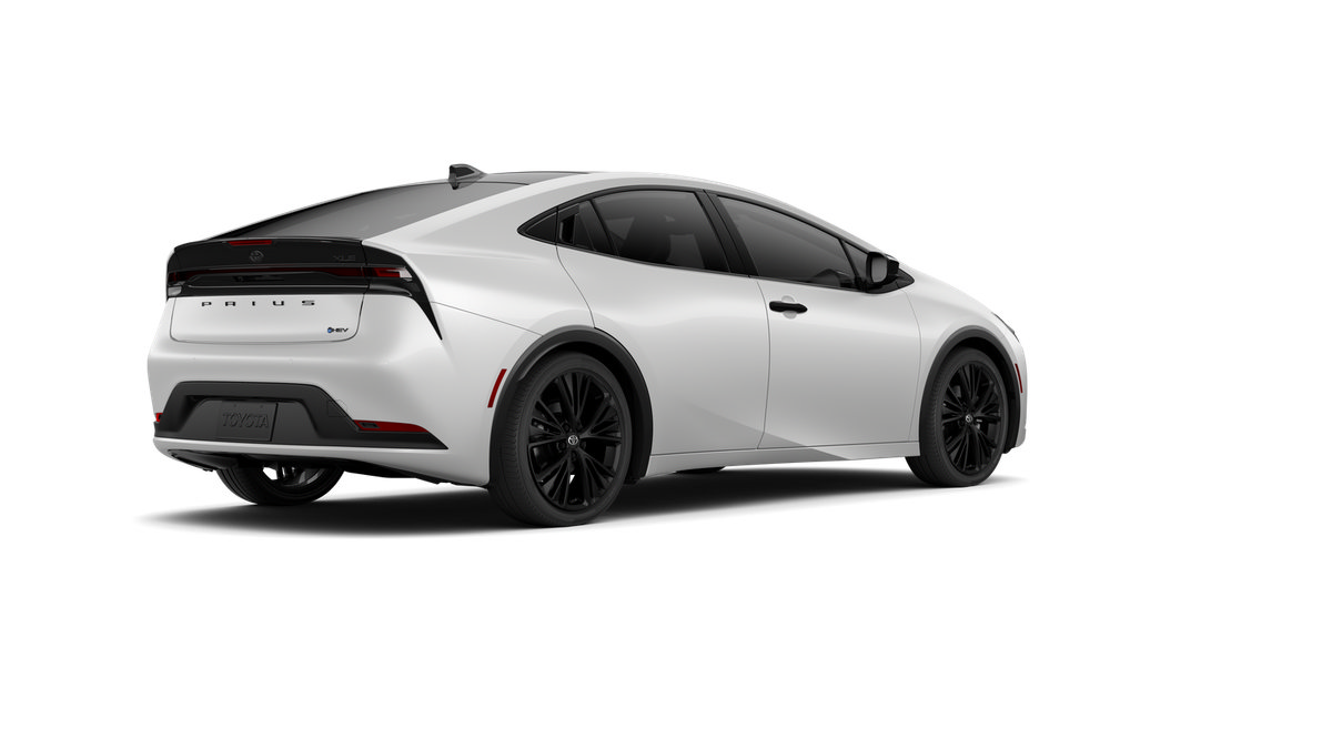 New 2027 Toyota Prius FWD image 12