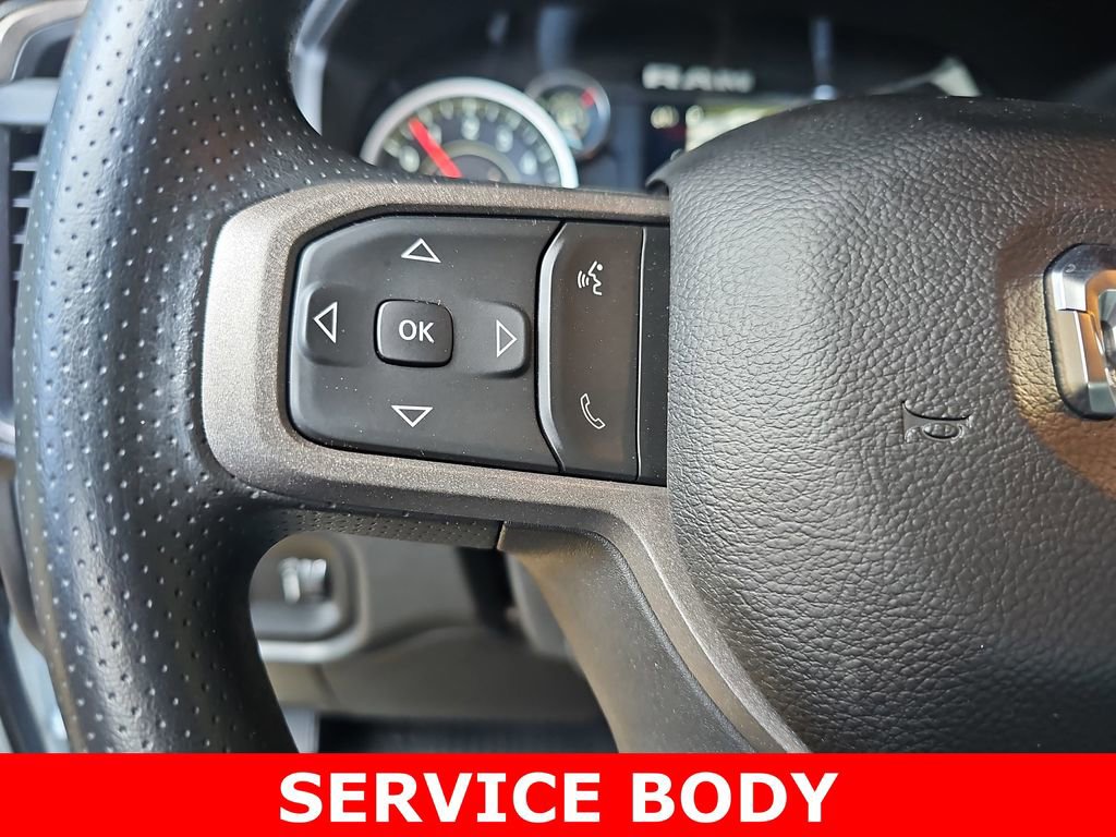 Used 2024 RAM 2500 Tradesman w/ Chrome Appearance Group image 17