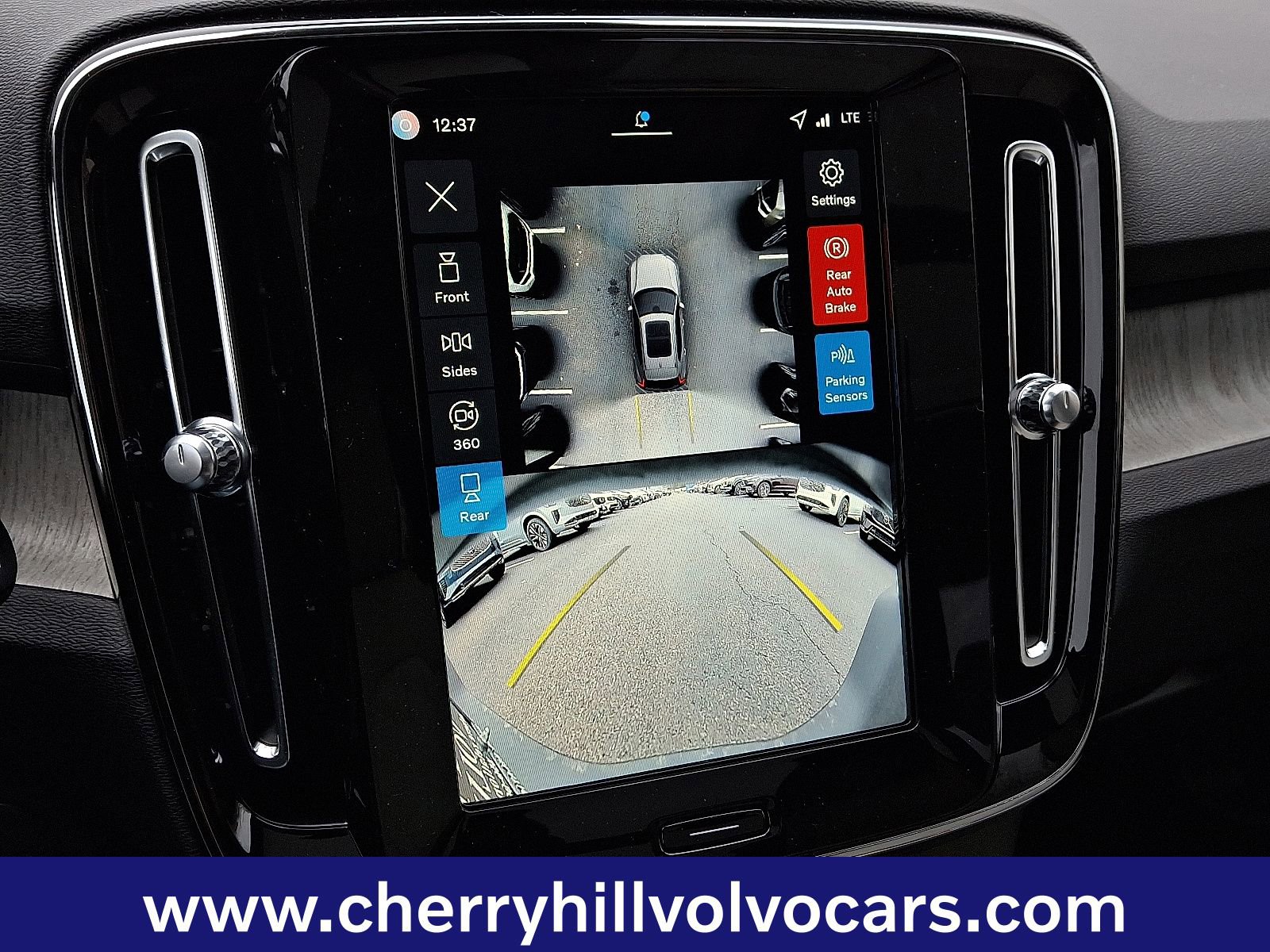 New 2026 Volvo EX40 Plus w/ Climate Package image 13