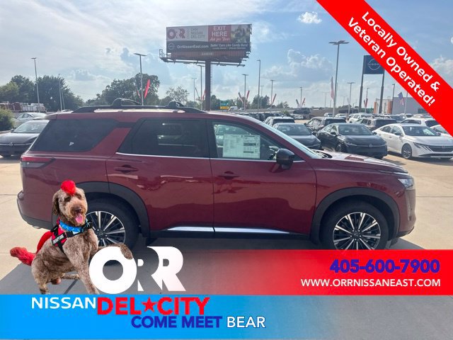 New 2026 Nissan Pathfinder Platinum w/ Accent Package AWD/4WD image 6