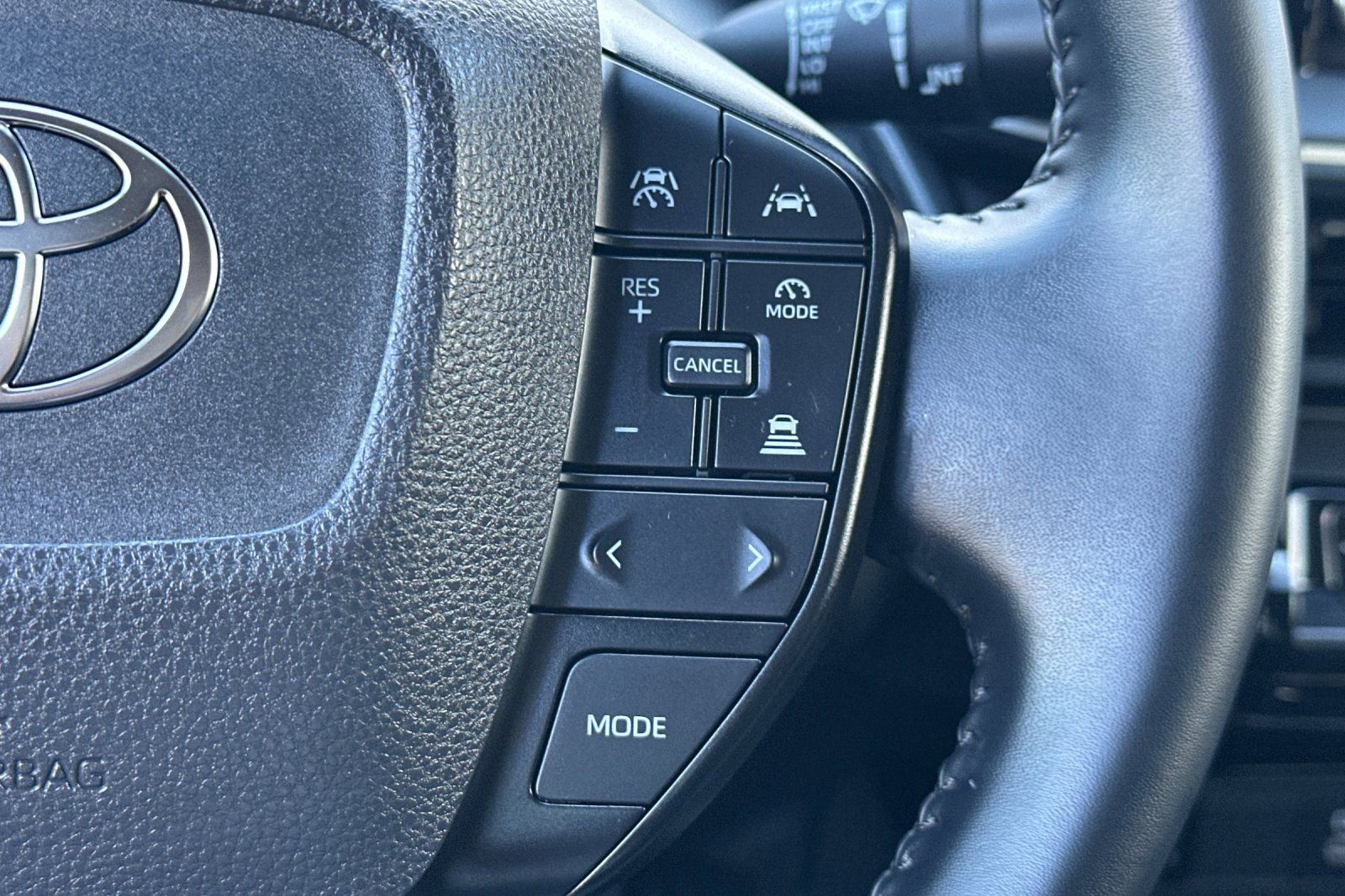 Certified 2026 Toyota Prius LE image 40