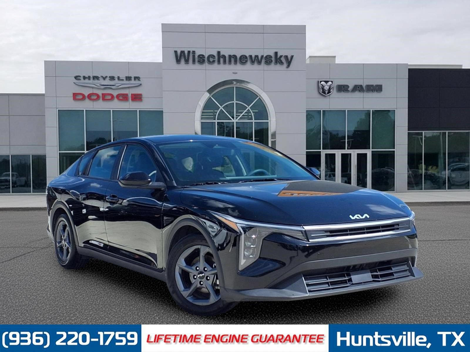 Used 2025 Kia K4 FWD image 1