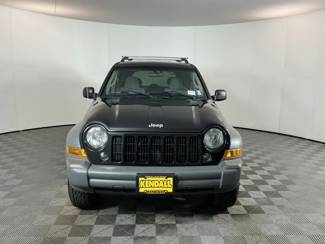 Used 2005 Jeep Liberty Sport AWD/4WD image 2