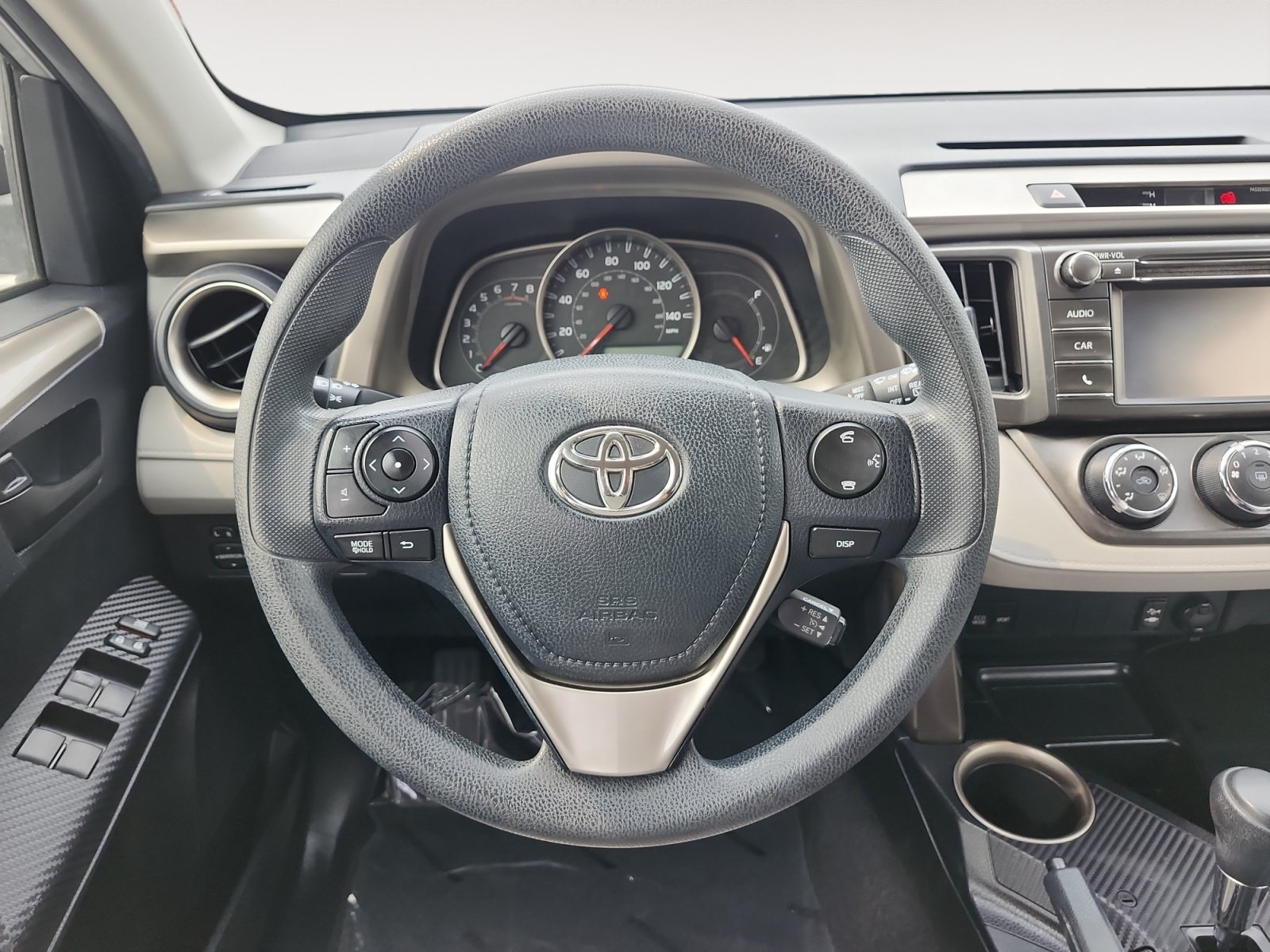 Used 2015 Toyota RAV4 LE FWD image 12