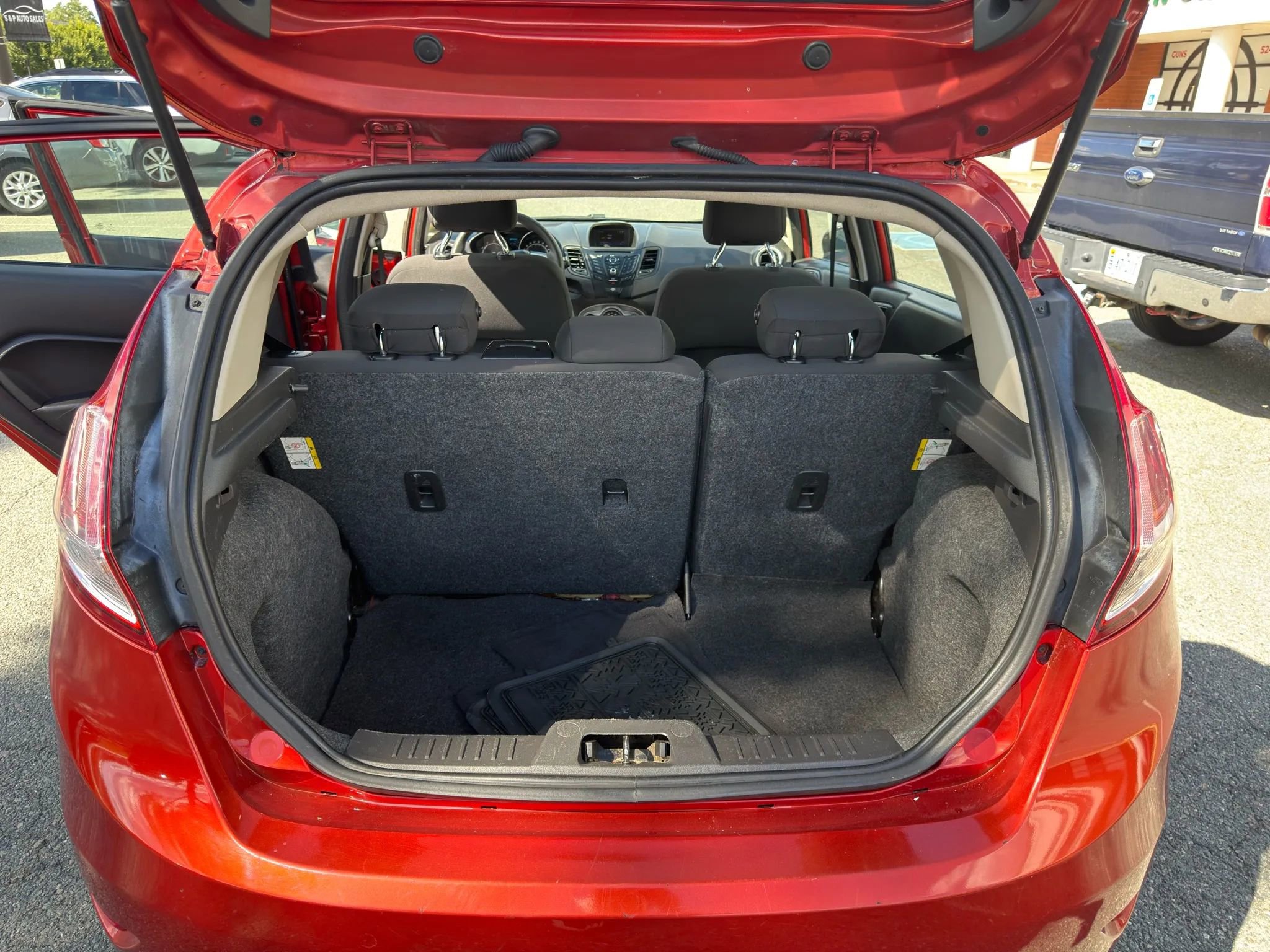 Used 2019 Ford Fiesta SE image 11