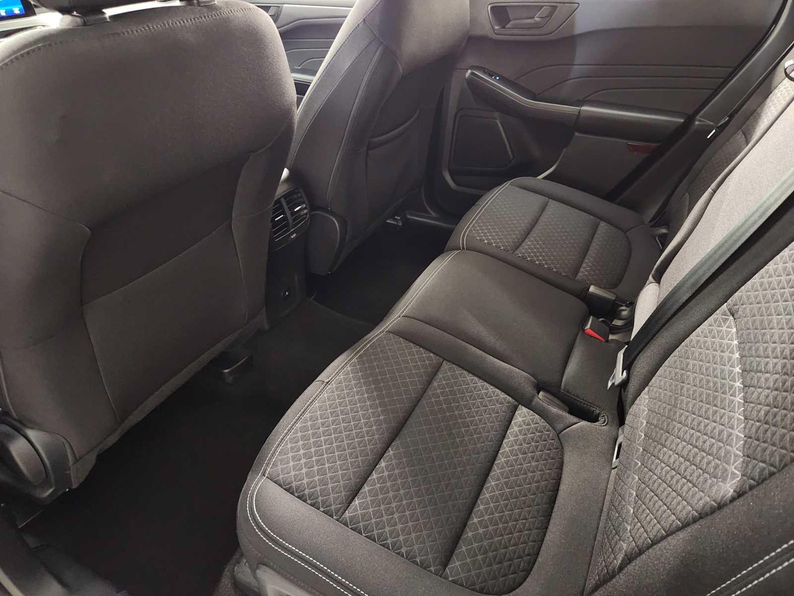 Used 2025 Ford Escape Active AWD/4WD image 30