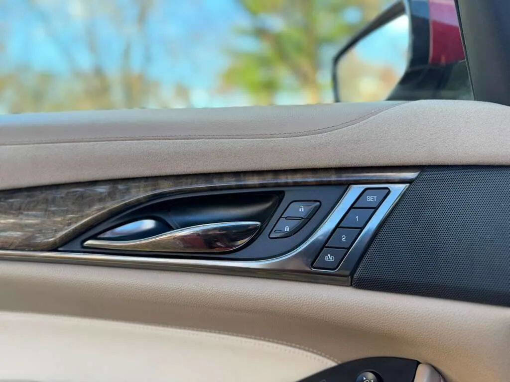 Used 2014 Cadillac CTS Luxury image 16