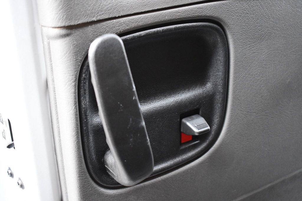 Used 2022 Chevrolet Express 3500 LS image 48