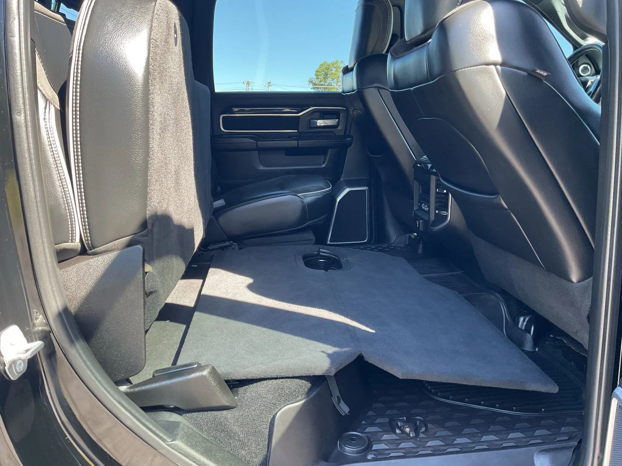 Used 2020 RAM 2500 Laramie image 44