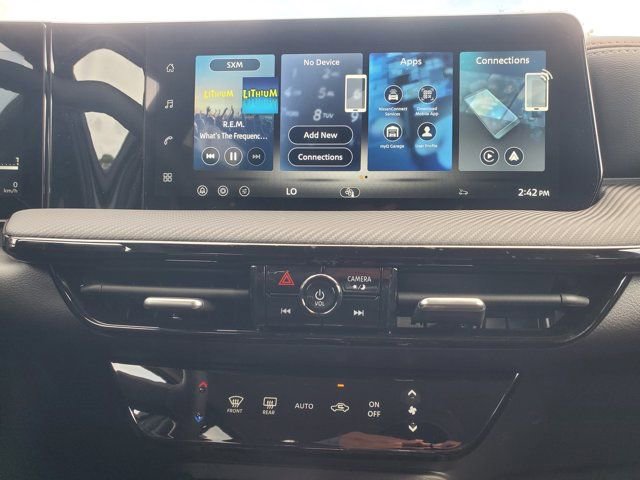 New 2026 Nissan Kicks SR image 22