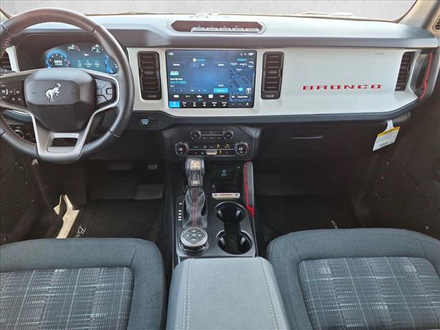 Used 2025 Ford Bronco Heritage Edition AWD/4WD image 18