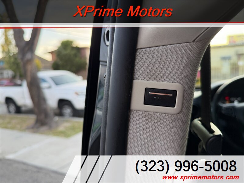 Used 2018 Mercedes-Benz Metris Passenger image 28