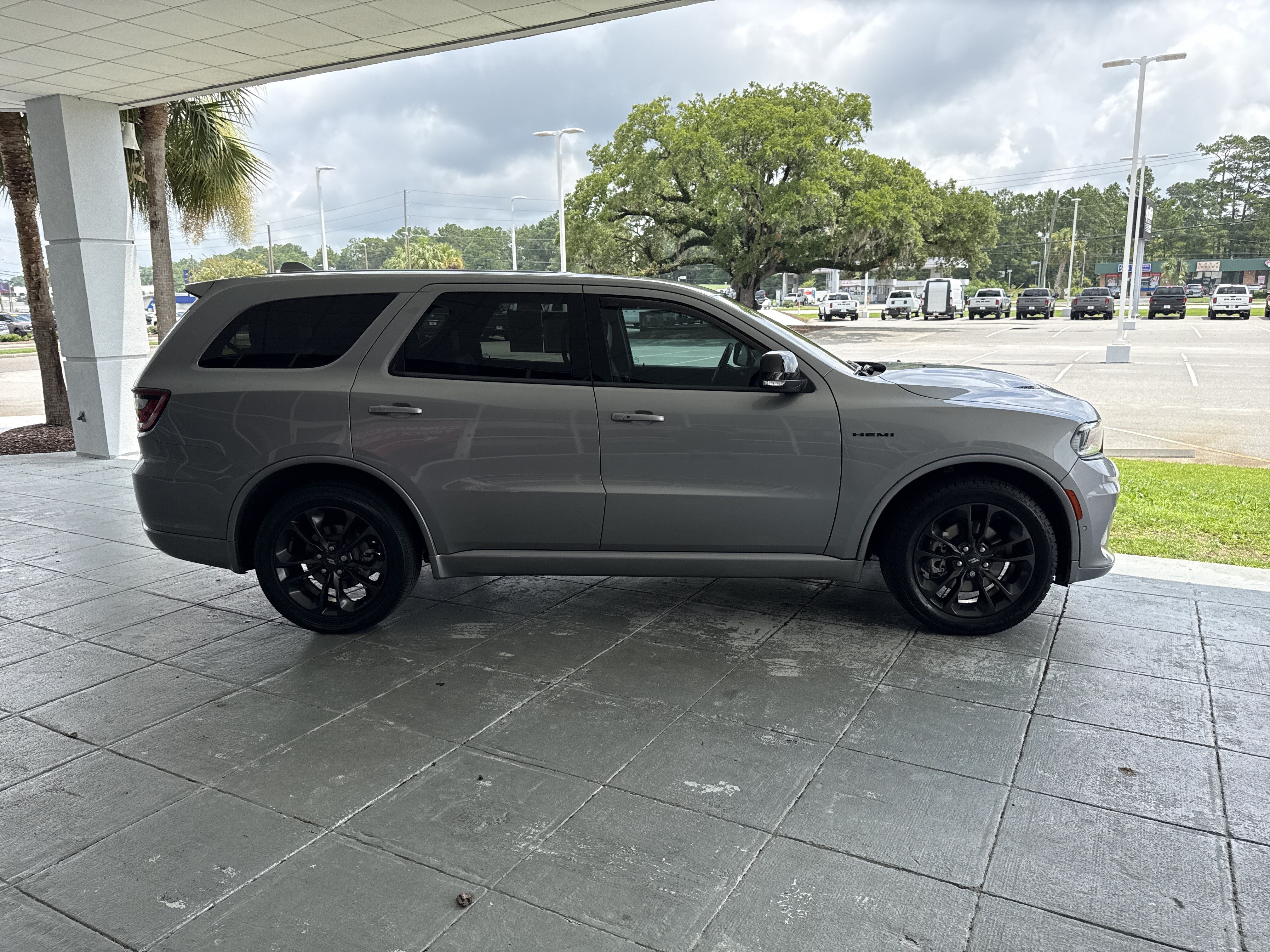 Used 2021 Dodge Durango R/T w/ Blacktop Package RWD image 12