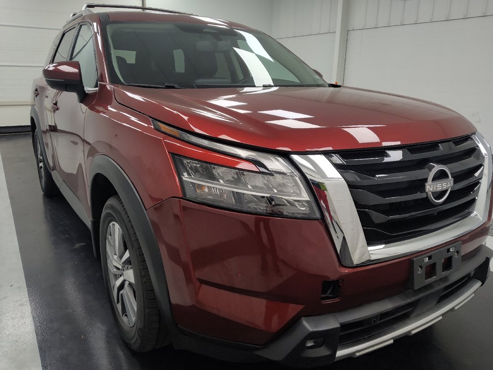 Used 2022 Nissan Pathfinder SL FWD image 14