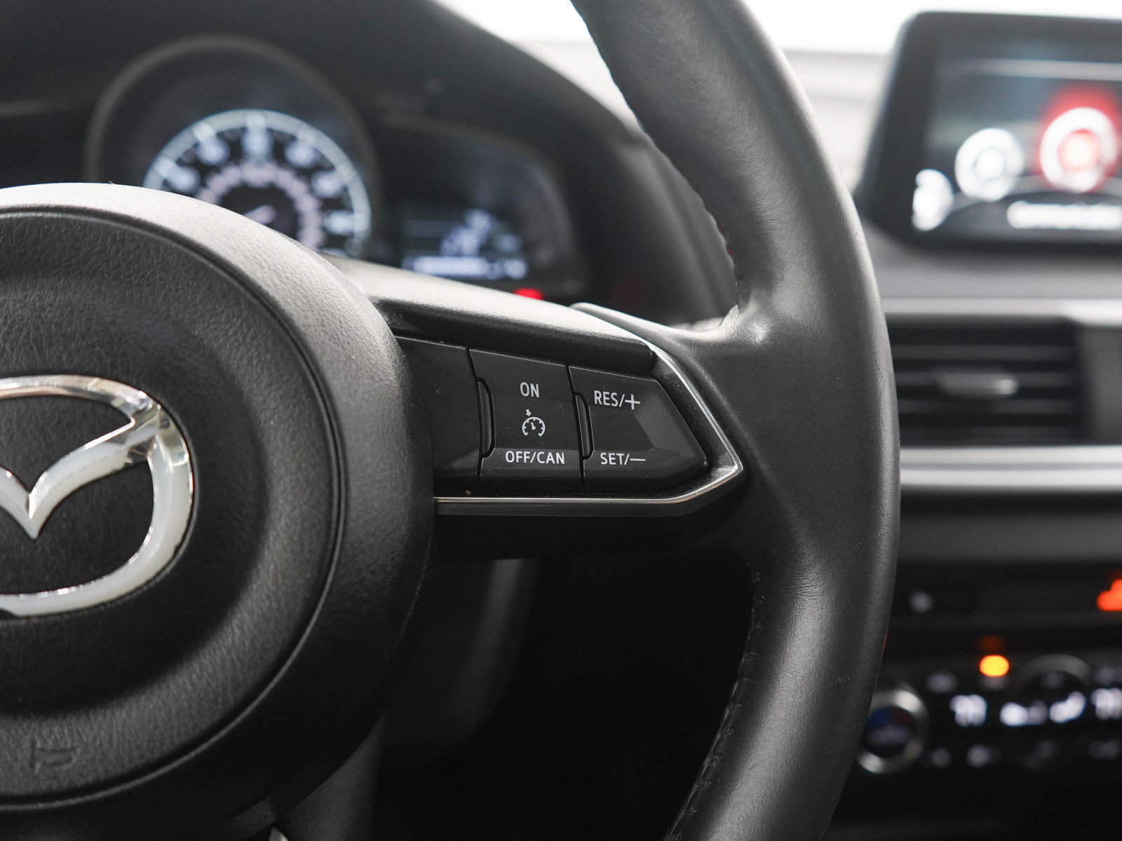 Used 2017 MAZDA MAZDA3 Touring FWD image 25