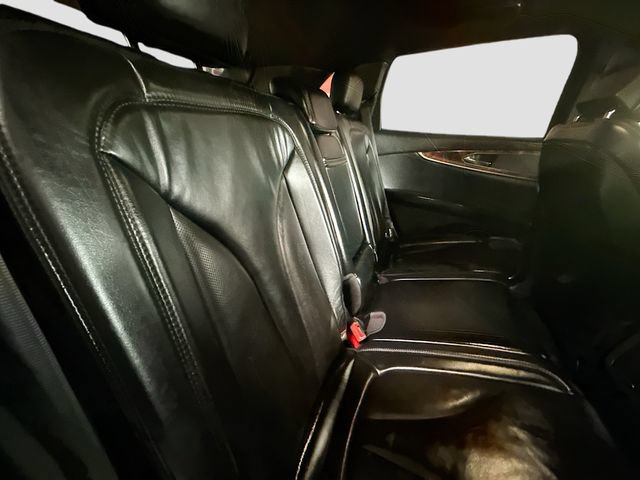Used 2016 Lincoln MKX Select w/ Select Plus Package AWD/4WD image 26