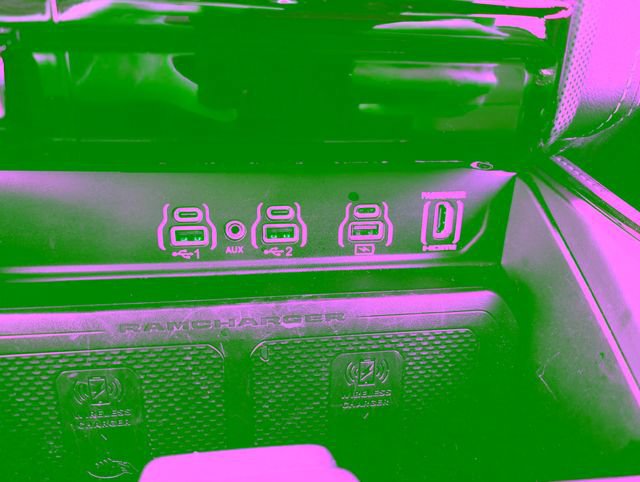 Used 2025 RAM 1500 Limited AWD/4WD image 37