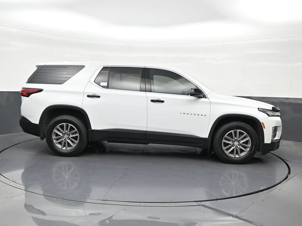 Used 2023 Chevrolet Traverse LS FWD image 7