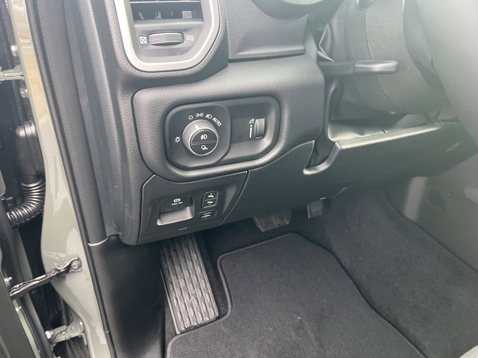 New 2026 RAM 1500 Big Horn w/ Night Edition image 17