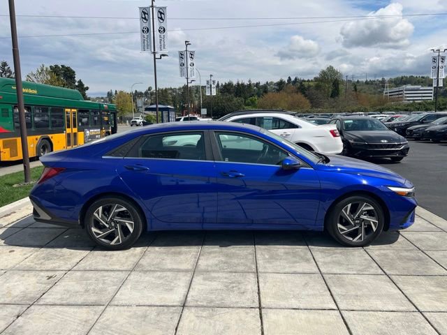 Certified 2024 Hyundai Elantra SEL w/ Convenience Package FWD image 8