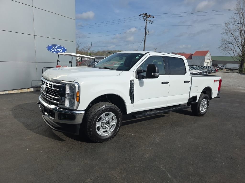 Used 2025 Ford F250 XLT w/ FX4 Off-Road Package image 2