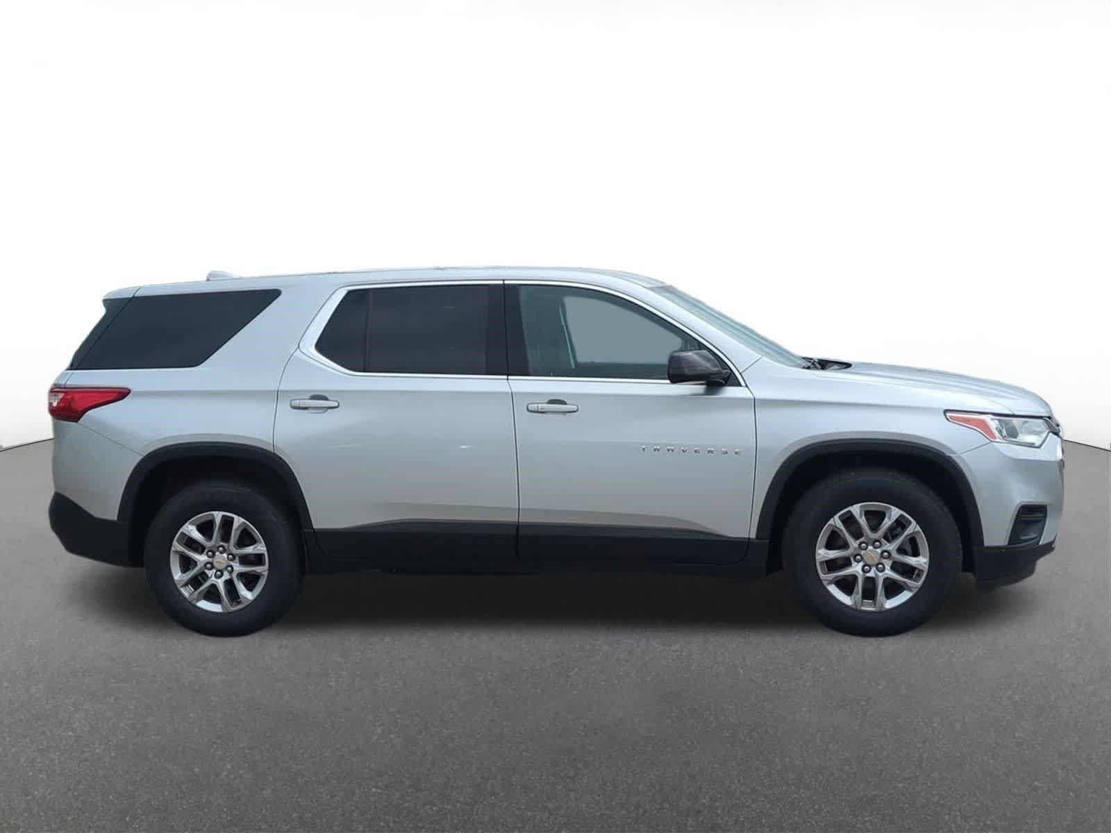 Used 2019 Chevrolet Traverse LS FWD image 7
