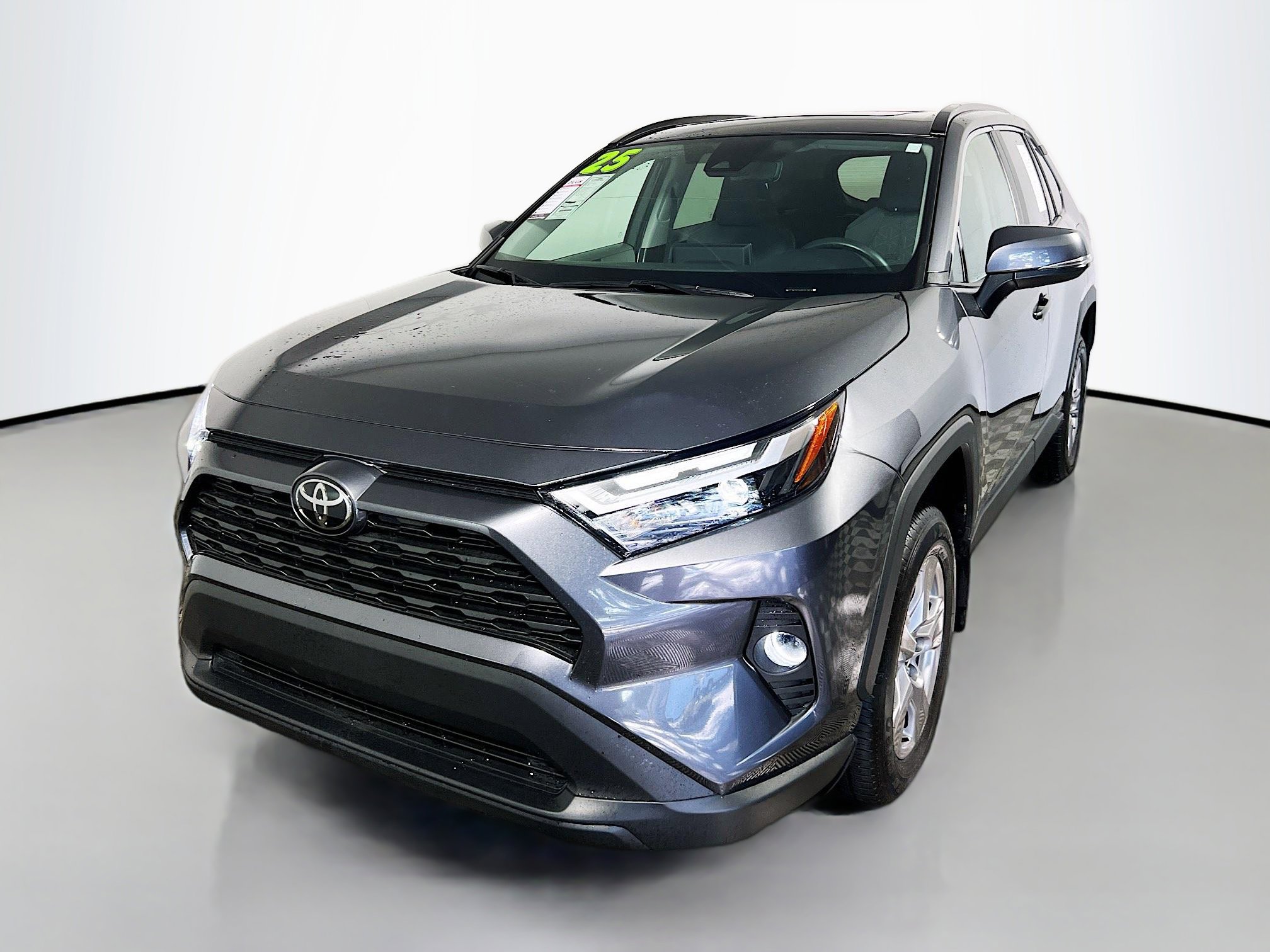 Used 2025 Toyota RAV4 XLE image 10