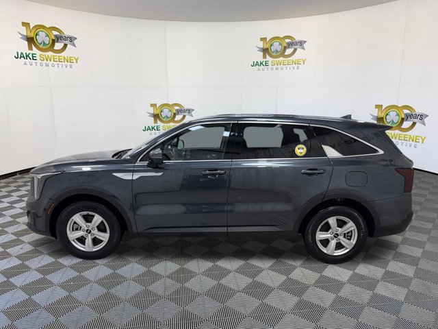 Certified 2024 Kia Sorento LX FWD image 6