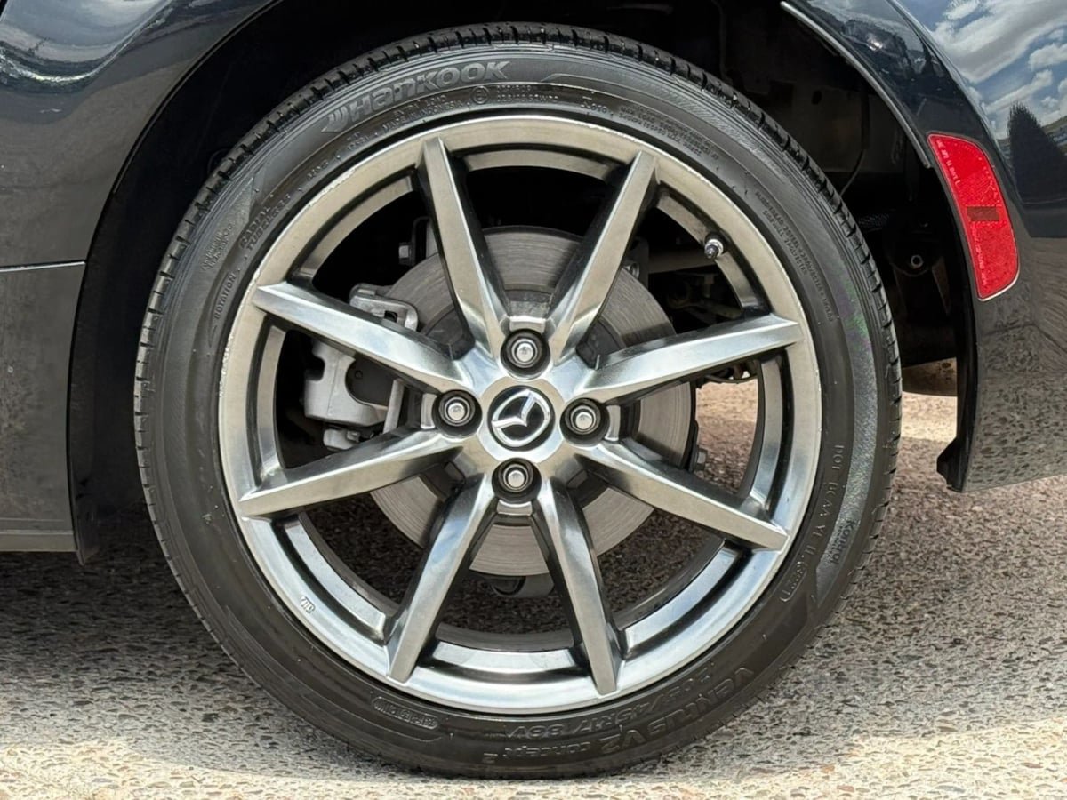 Used 2018 MAZDA MX-5 Miata Grand Touring RWD image 31