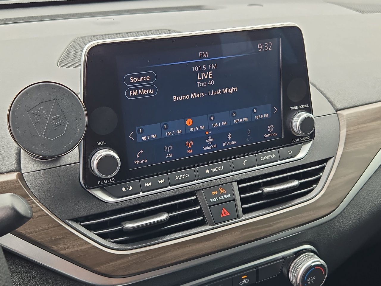 Certified 2023 Nissan Altima 2.5 SV FWD image 19